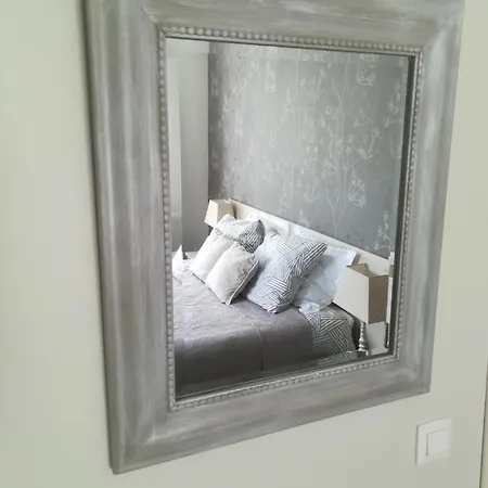 La Belle Vue Bed and Breakfast *